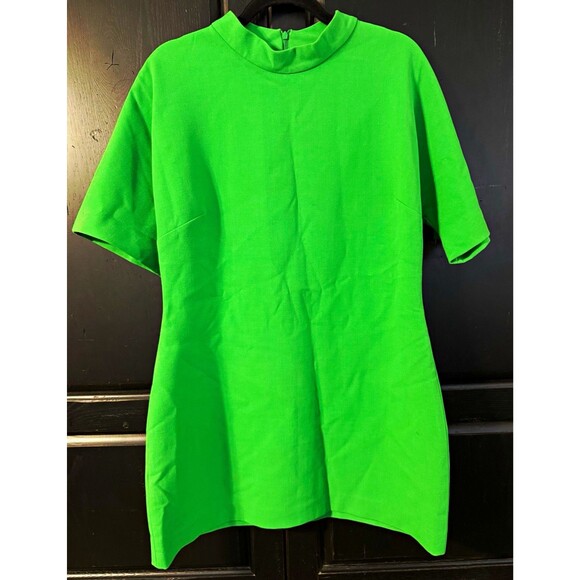 Zara Dresses & Skirts - Zara Women's 2XL Green Solid Shift Dress Mock Neck Short Sleeve Zip Short